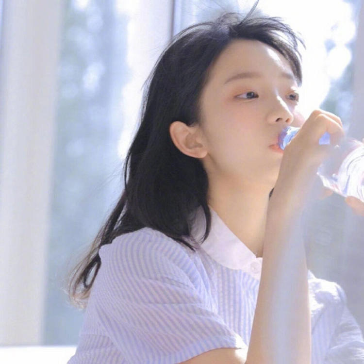 永野芽郁（饰 三条燕） - 海外剧字幕组在线观看 - 客户端观看